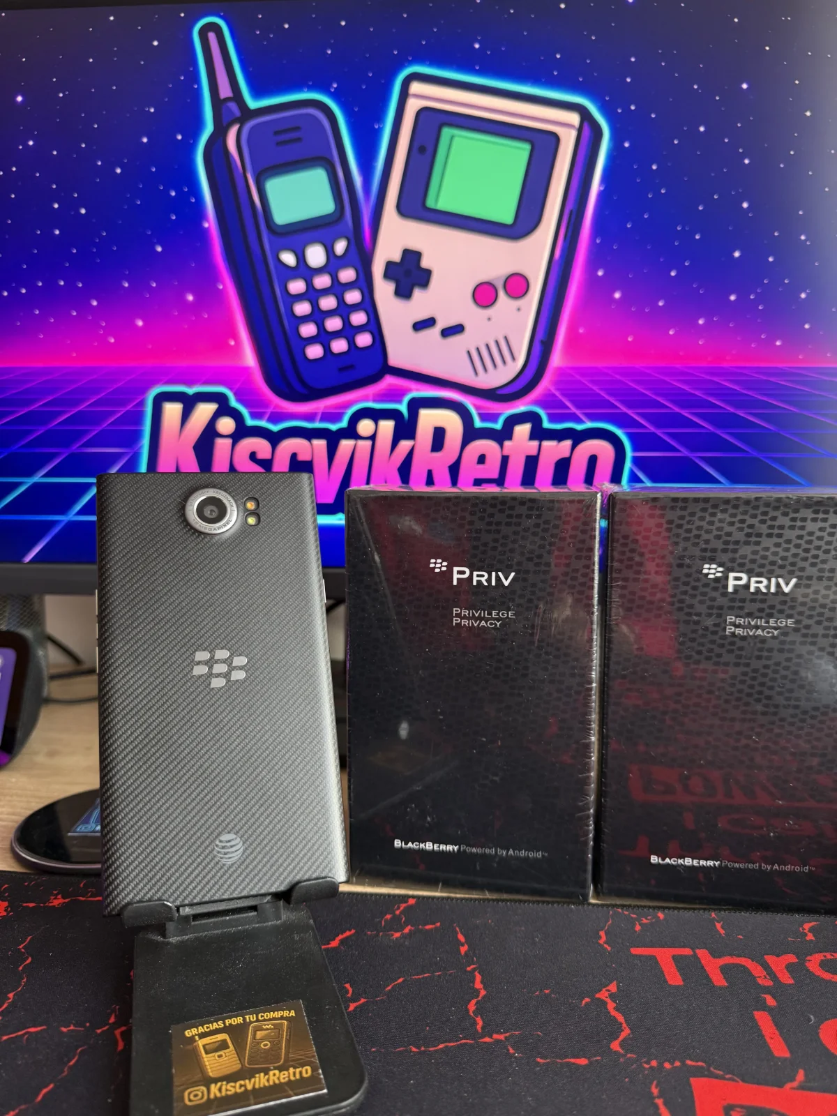 Blackberry Priv — cerrado, vista trasera
