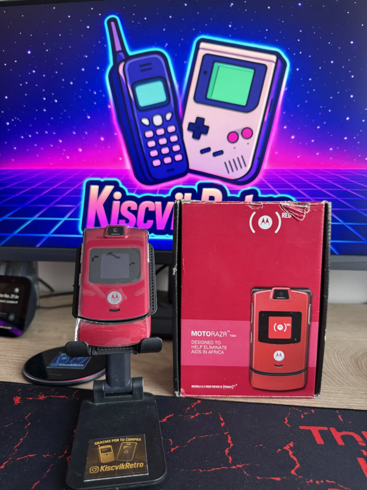 Motorola V3 Product Red — vista frontal