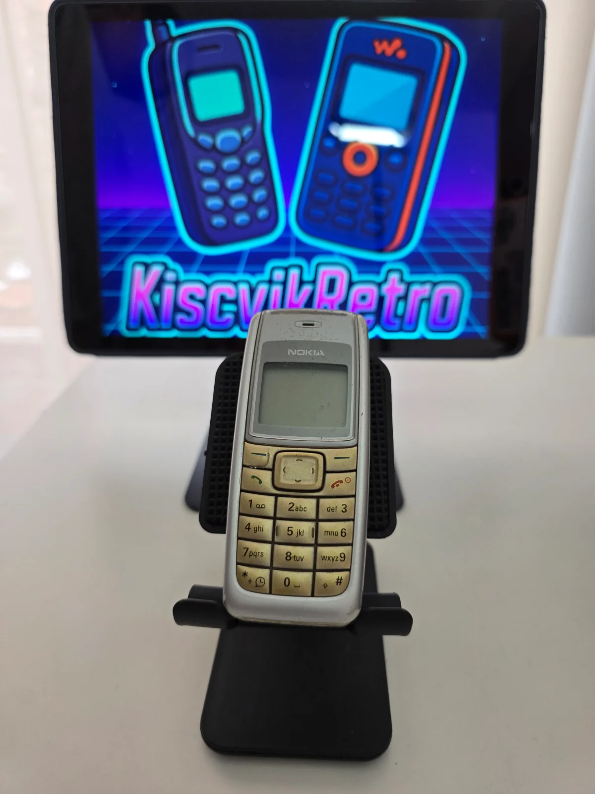 Nokia 1112 — vista frontal