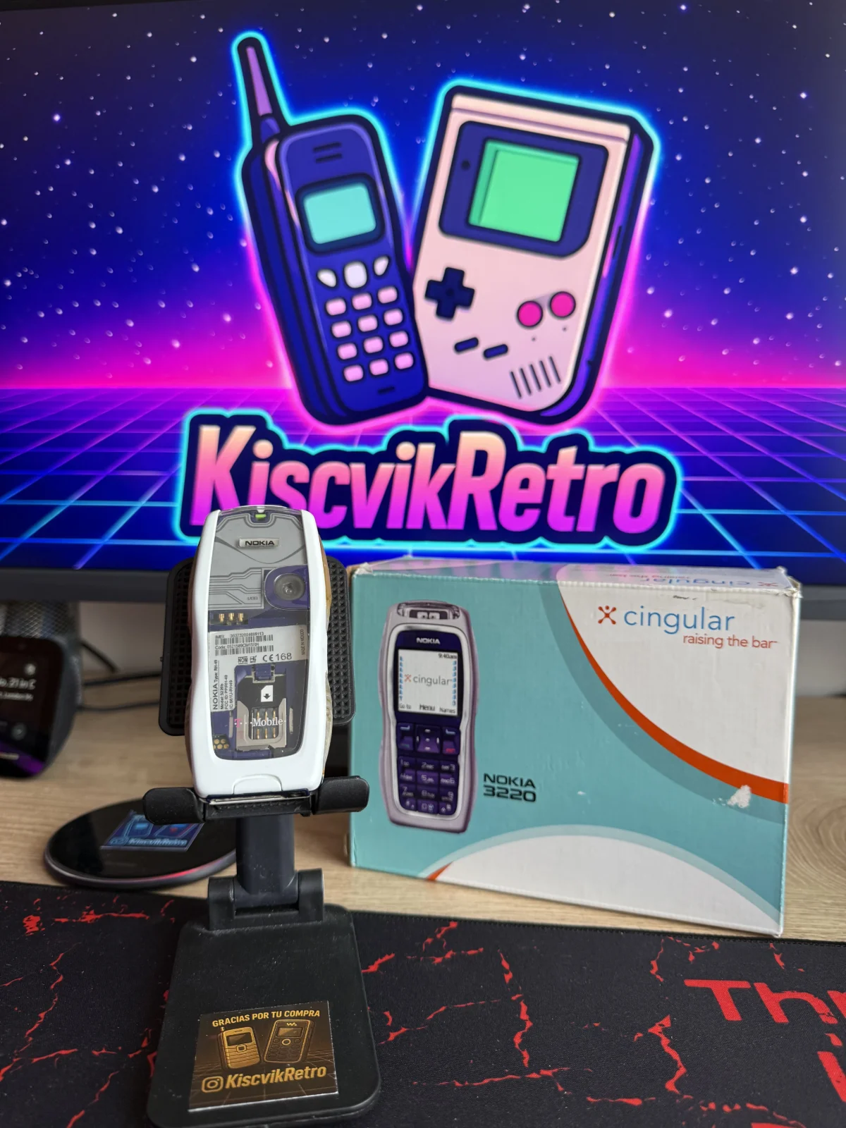 Nokia 3220 — vista trasera