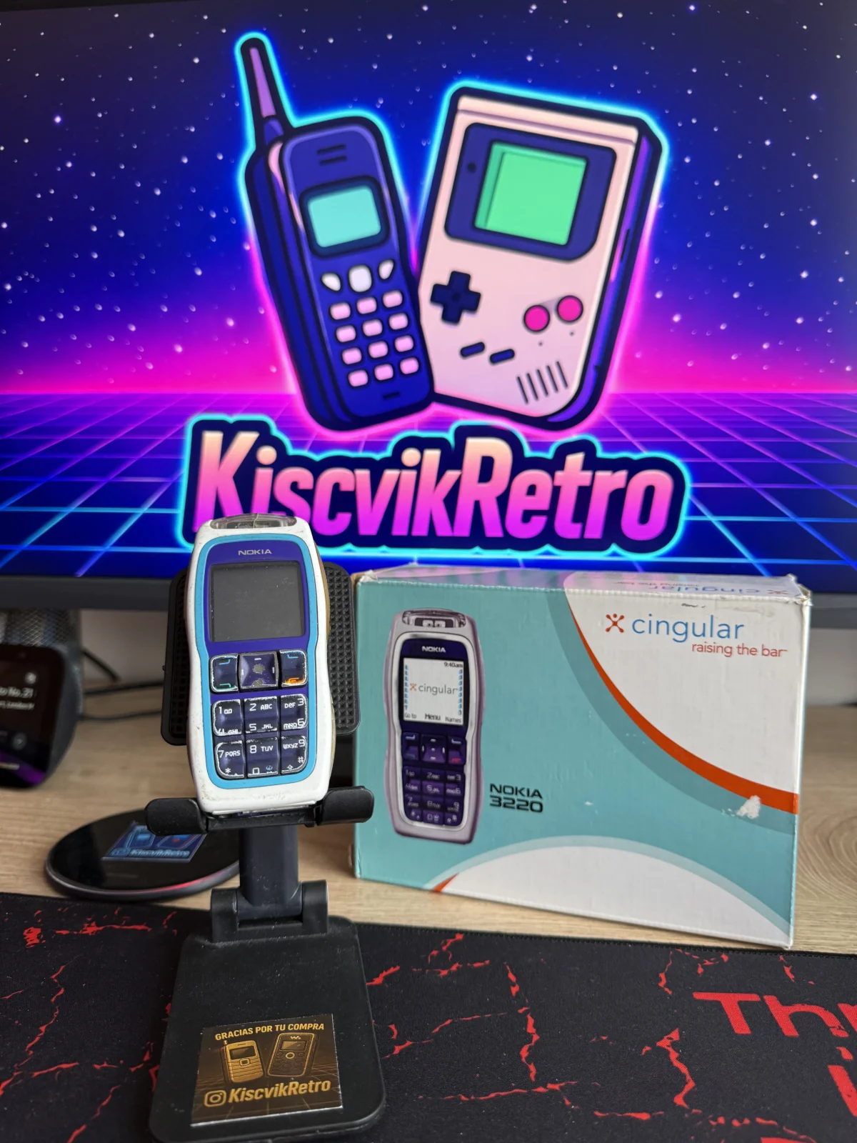 Nokia 3220 — vista frontal