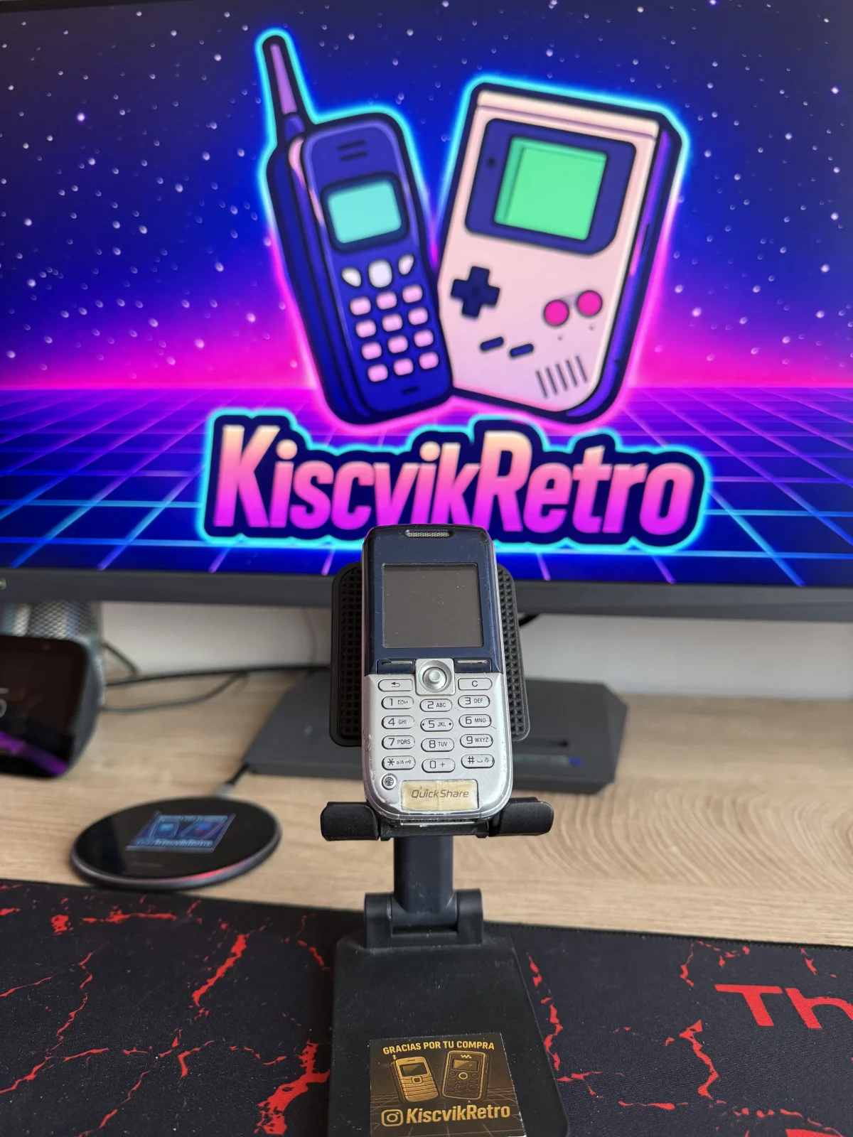 Sony ericsson K300 — vista frontal